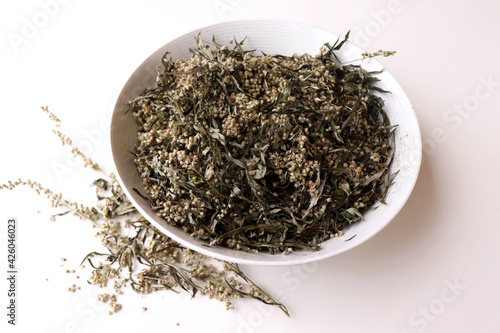 Dried artemisia vulgaris, the common mugwort. Mugwort has been used medicinally and as culinary herbs. It is suitable as an ingredient in salads. Medicinal plant. 