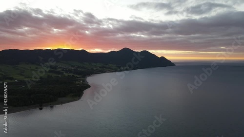 Atardecer en Lago Llanquihue, Ensenada, Chile