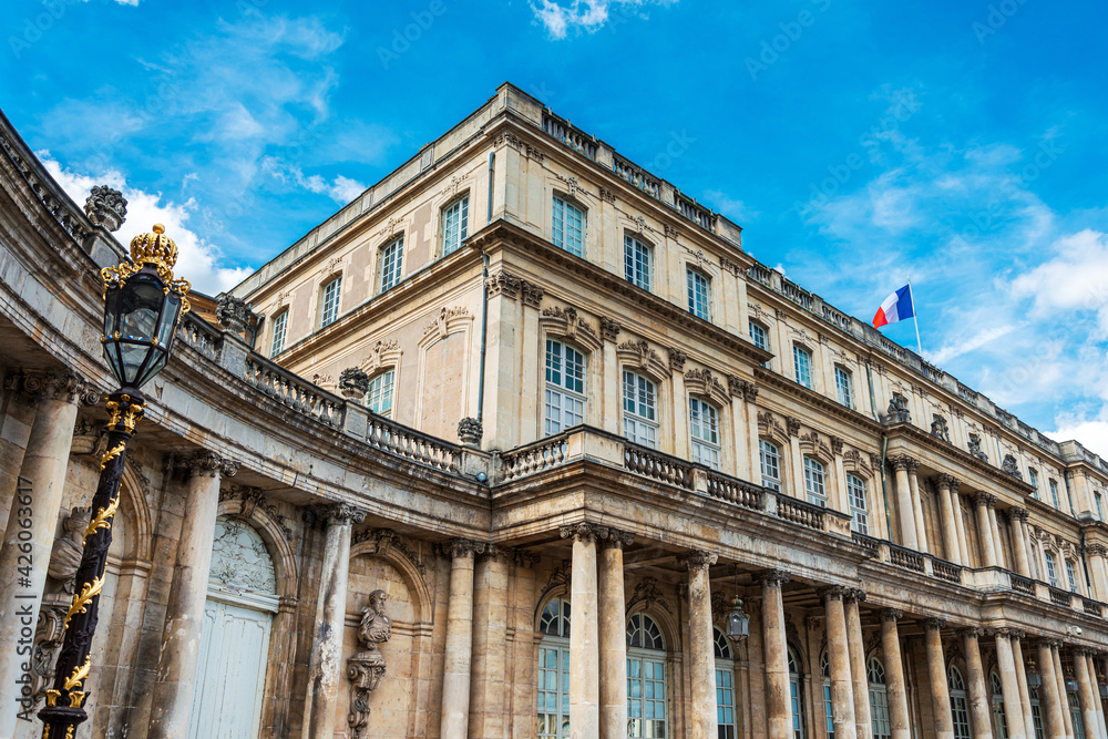 Obraz premium Antique building view in Old Town Nancy, France