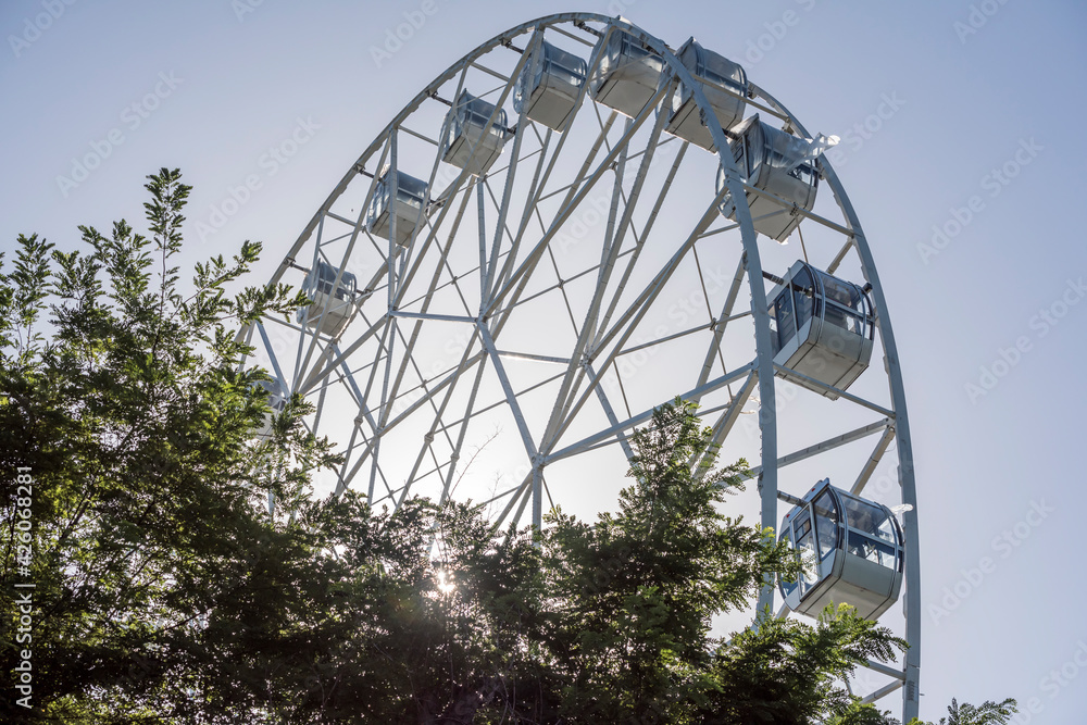 Construction of the Ferris wheel 65 meters in Rostov-on-Don