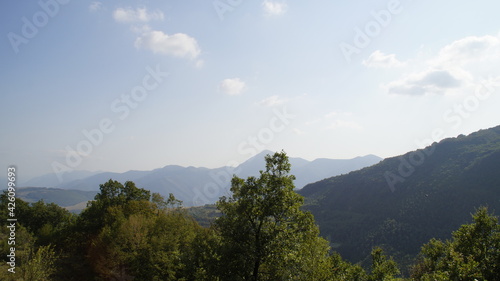 Vista percorrendo il sentiero 105 sul monte strega