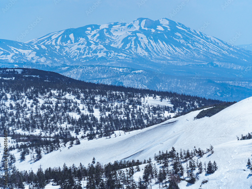 Obraz premium 岩手・秋田 八幡平からの岩手山
