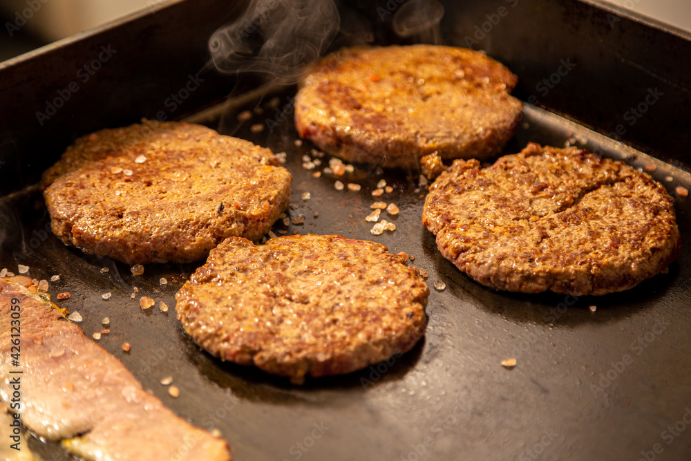 HAMBURGUER AND BACON HAMBURGUER AND BACON