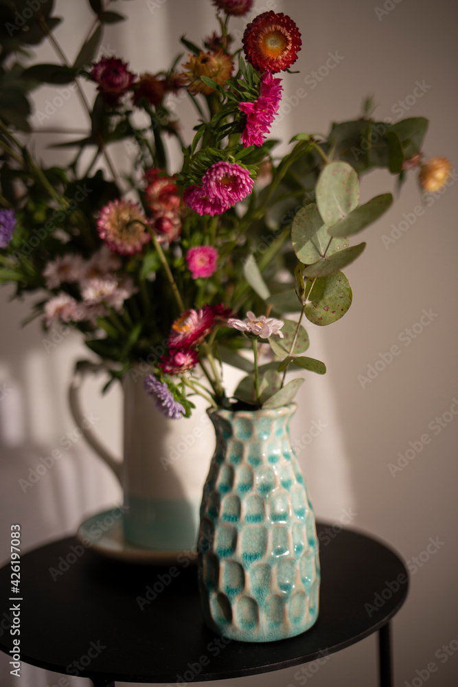 Naklejka premium roses in vase