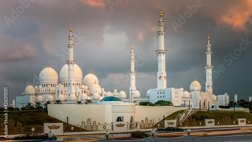 Sheikh Zayed Grand Mosque in Abu Dhabi, Ramadan Mubarak 2021