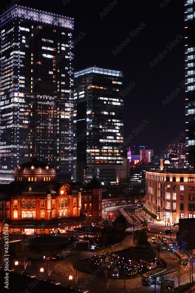 Tokyo Station and skyscraper at night in Tokyo, Japan - 日本 東京駅 夜景 