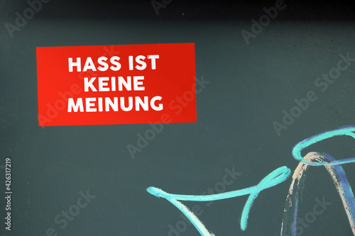Canvastavla hass ist keine meinung sticker