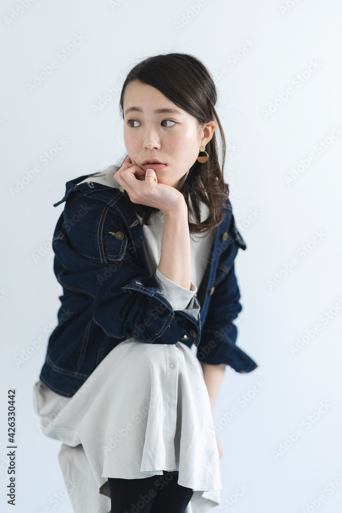 クールな女性 クールな女性