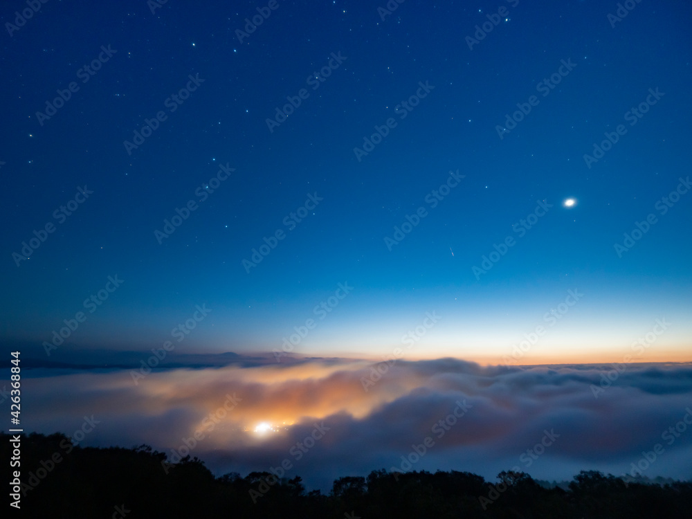 Fototapeta premium 広島県三次市高谷山からの景色