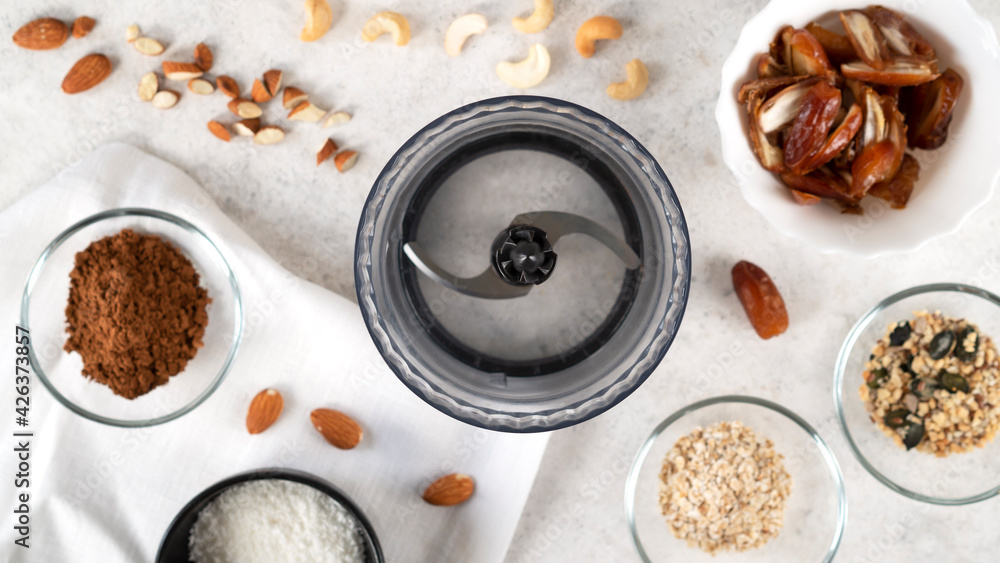 Step by step cooking Energy balls. Step 3 recipe of no bake energy