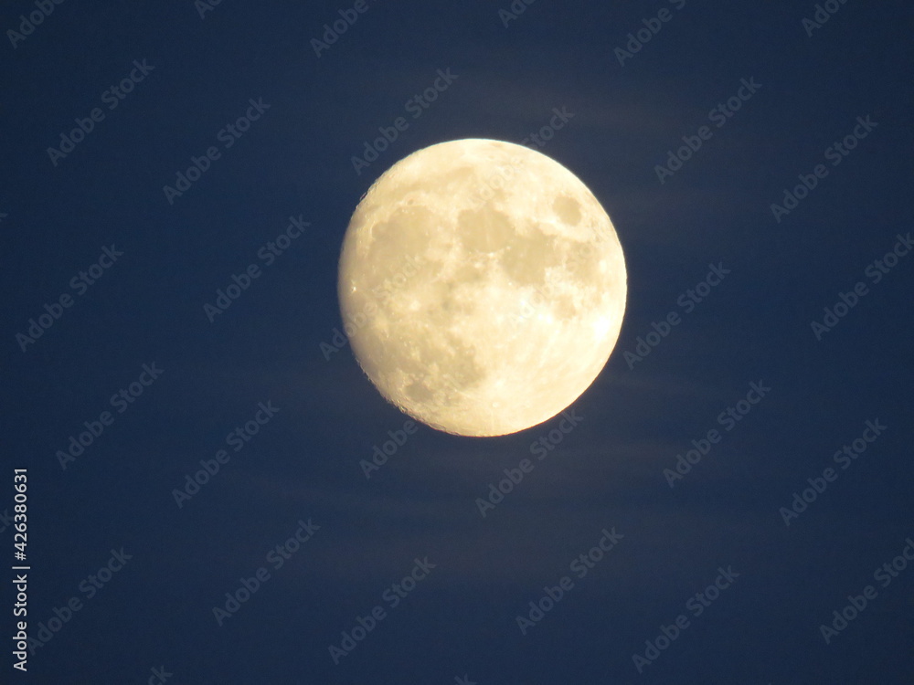 Luna de Valencia.