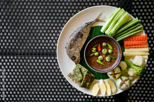 Shrimp Paste Chili Paste with Fresh Vegetables and Fried Mackerel