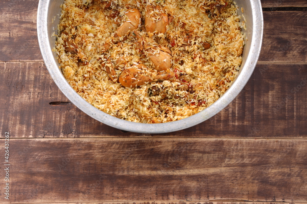 Dum chicken biriyani Dum chicken biriyani
