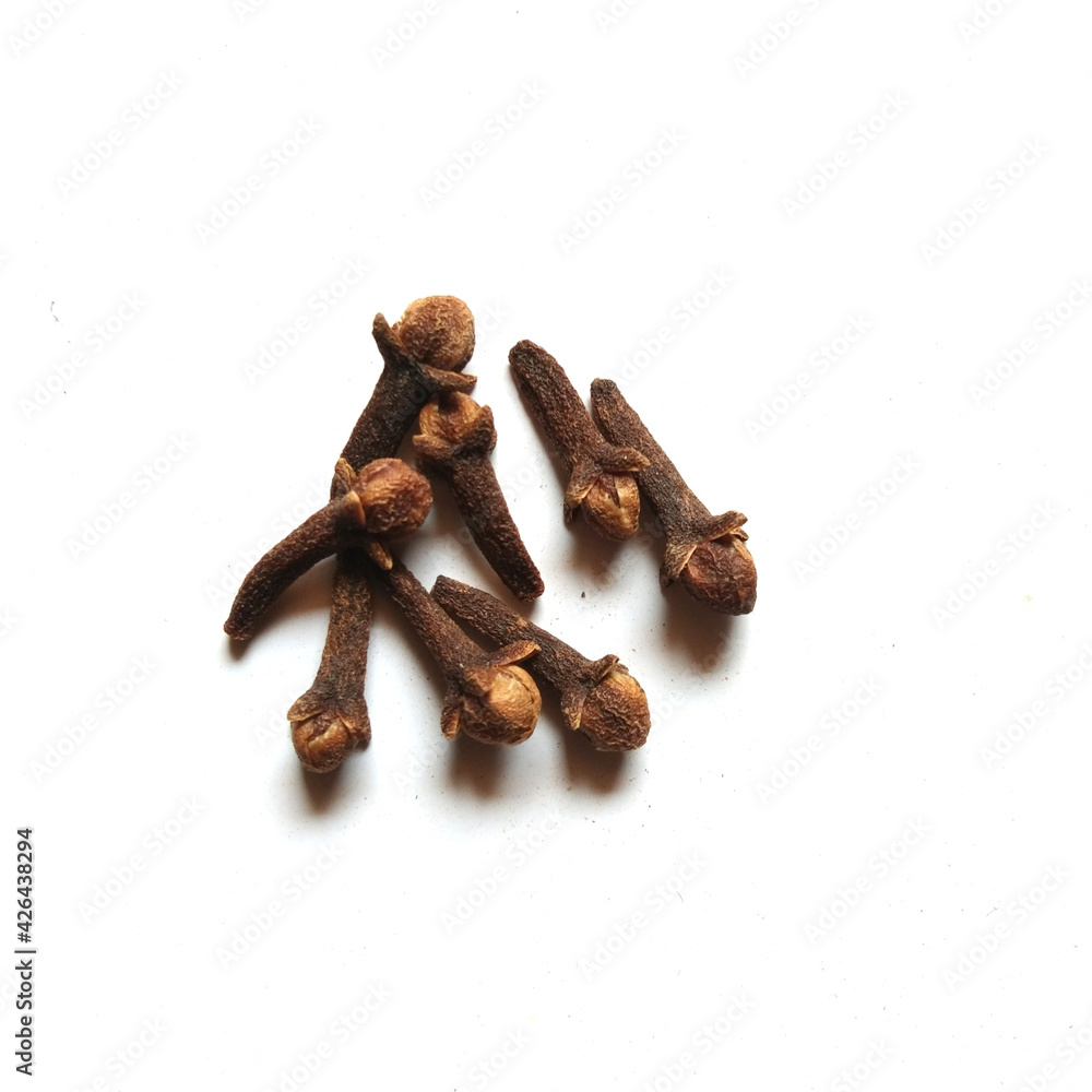 Obraz premium cloves on white Background