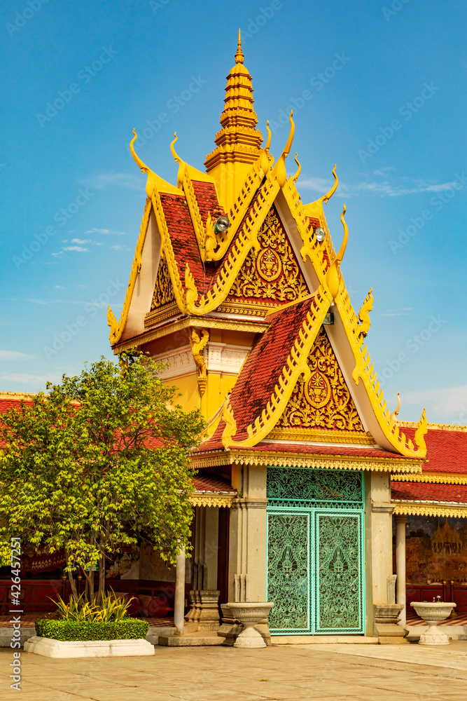 Fototapeta premium Cambodia Silver complex Pagoda, Phnom Penh