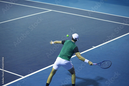tennis player hitting the ball © Teran