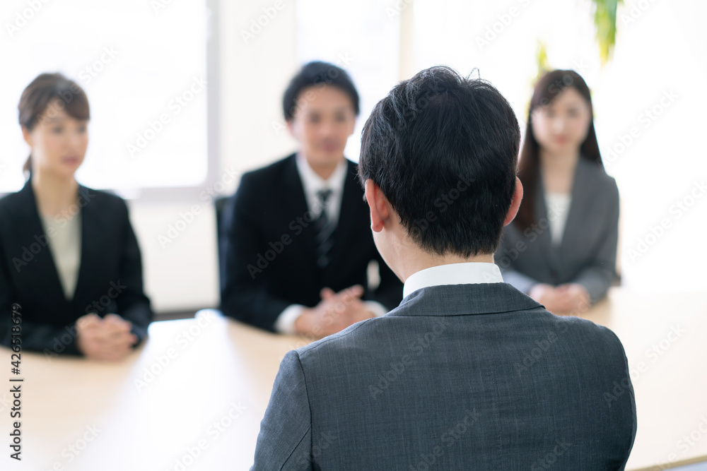 © naka - ビジネス・面接・中途採用 © naka - ビジネス・面接・中途採用