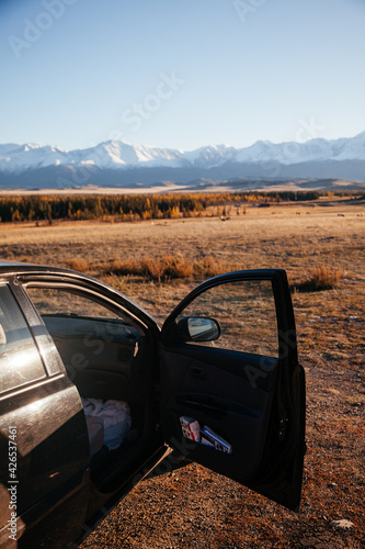 Wallpaper Mural Auto trip to Kurai steppe in early autumn in Altay mountains Torontodigital.ca