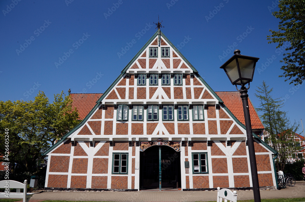 Das Rathaus in Jork. Fachwerkhaus, Jork, Niedersachsen, Deutschland, Europa --
Town Hall, half-timbered house, Jork, Lower Saxony, Germany, Europe