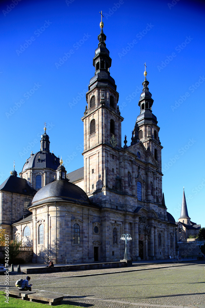 Der Dom Fulda auf dem Domplatz. Fuldaer Dom, Dom St. Salvator, Fulda, Hessen, Deutschland, Europa -- The Fulda Cathedral on the Domplatz. Fulda Cathedral, St. Salvator Cathedral, Fulda, Hesse, German Der Dom Fulda auf dem Domplatz. Fuldaer Dom, Dom St. Salvator, Fulda, Hessen, Deutschland, Europa -- The Fulda Cathedral on the Domplatz. Fulda Cathedral, St. Salvator Cathedral, Fulda, Hesse, German