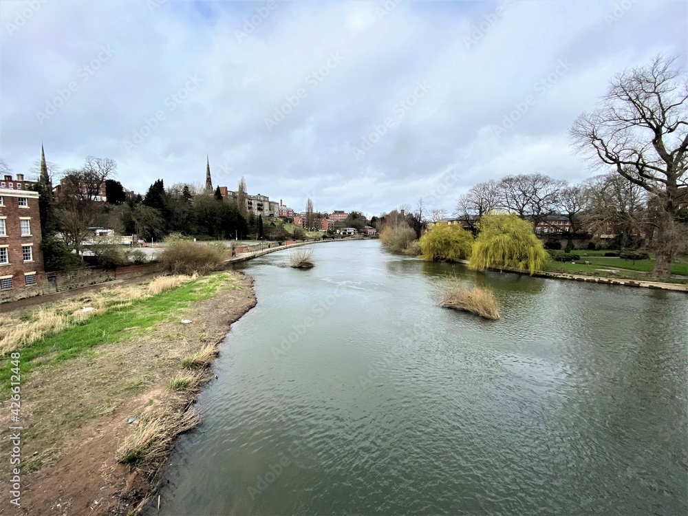 Obraz premium A view of the River Severn in Shrewsbury