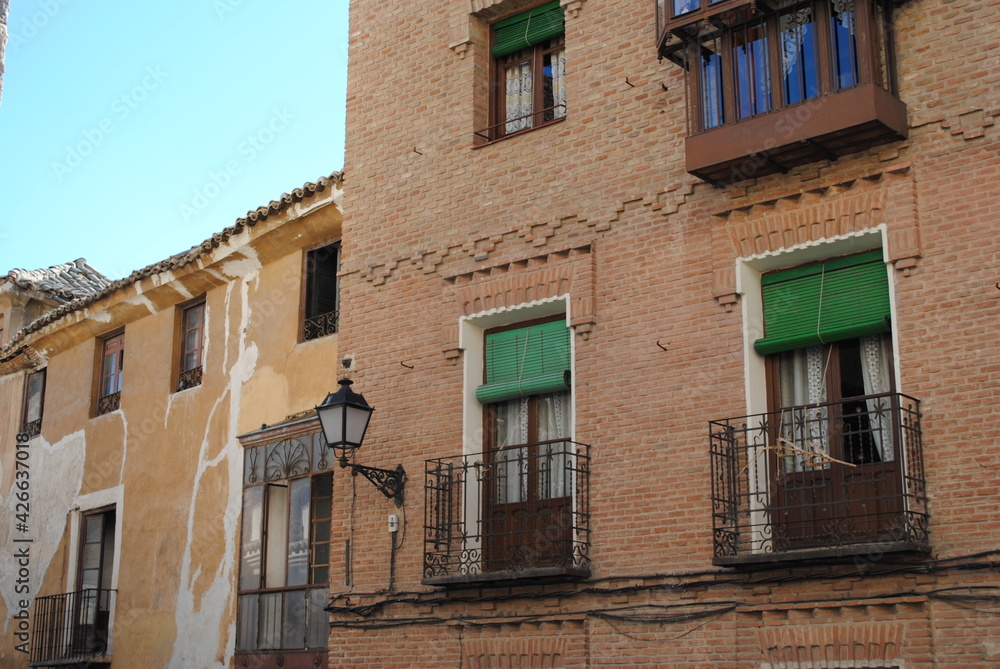 Fassade dans les rues de Tolède, Espagne, Europe