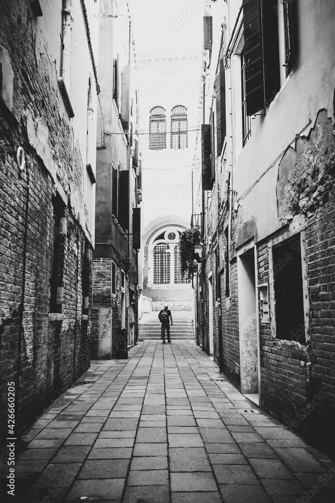Obraz premium Einsamer Tourist in Venedig