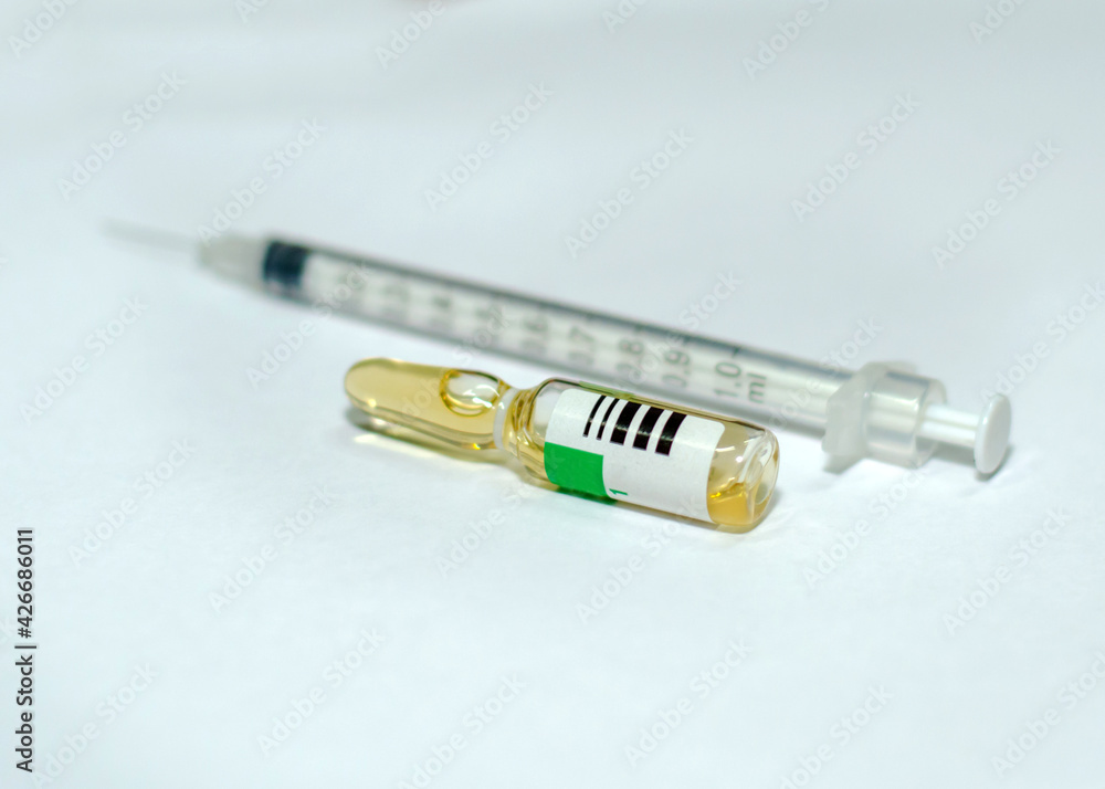 Coronavirus vaccine. Injection syringe. Coronavirus vaccine. Injection syringe.