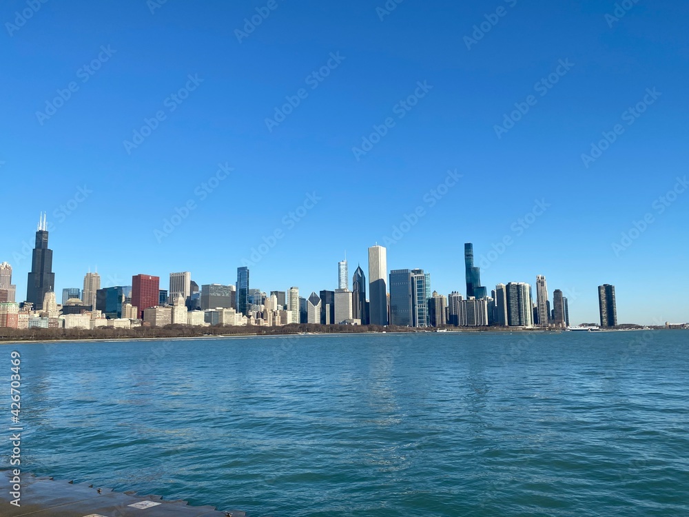 Fototapeta premium Windy City Chicago beautiful skyline