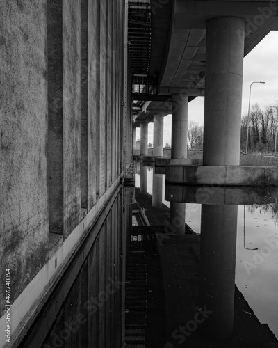 metrostation Tussenwater Hoogvliet Rotterdam Nederland photo