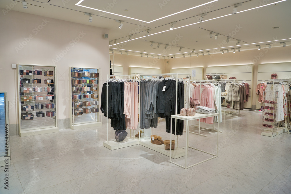 MOSCOW, RUSSIA - SEPTEMBER 14, 2019: interior shot of Oysho store at  Salaris shopping mall in Moscow. Oysho is a Spanish clothing retailer  specialising in women's homewear and undergarments. Stock Photo | Adobe  Stock