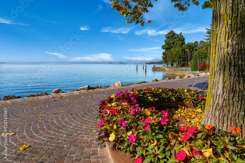 Foto Uferpromenade Garda am Gardasee (Lago di Garda) Venetien, Italien