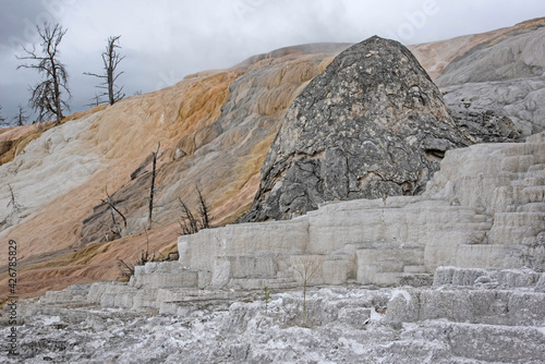 Wallpaper Mural The wonderous amazing landscape of Yellowstone National Park. Torontodigital.ca