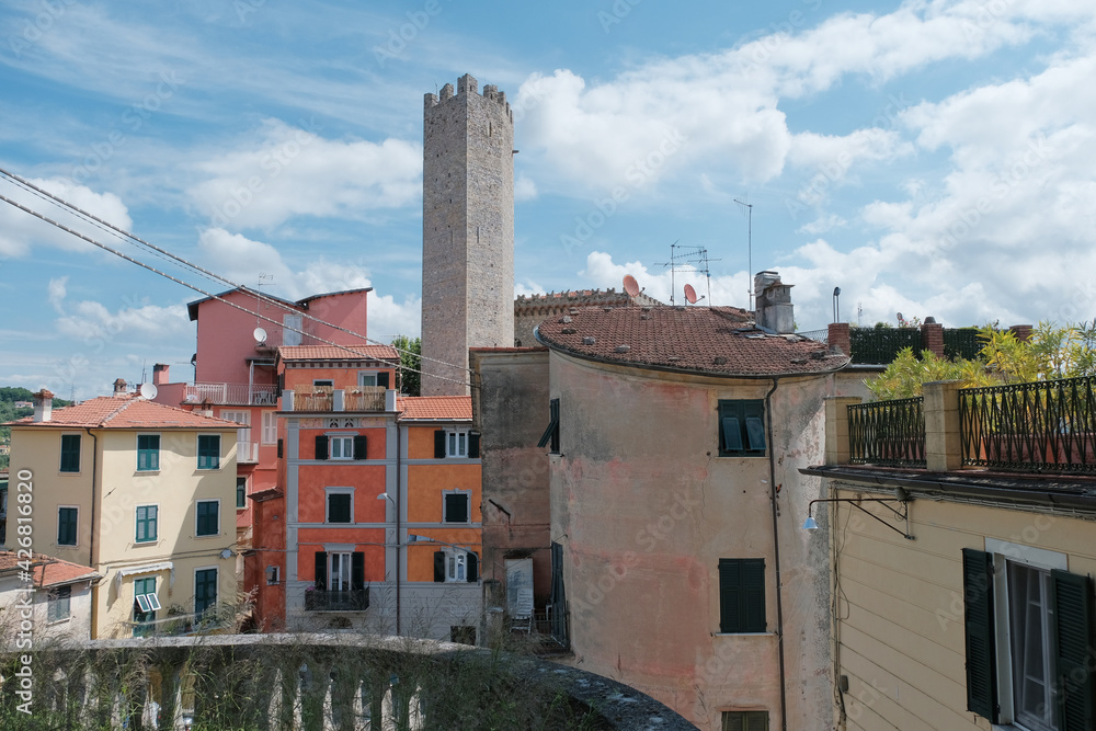 Il centro storico della cittadina di Arcola in provincia di La Spezia, Liguria, Italia.