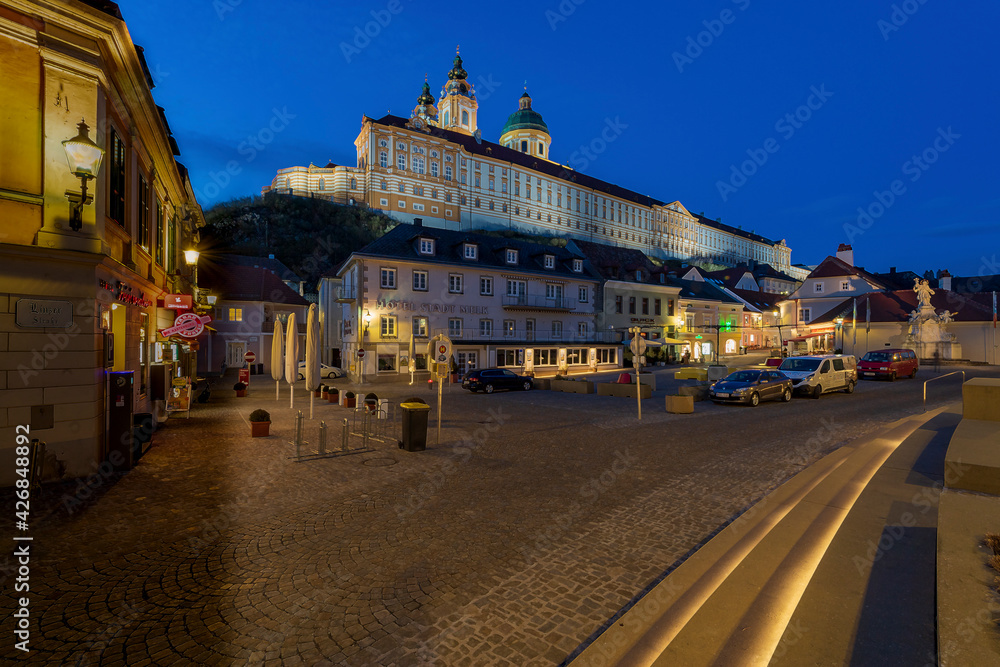 Naklejka premium Stift Melk