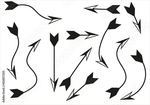 Flechas negras en fondo blanco.