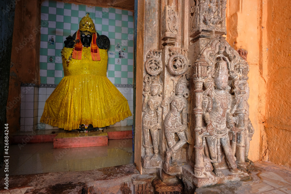 Detail of the Shri Omkar Mandhata located on the island of Mandhata in ...