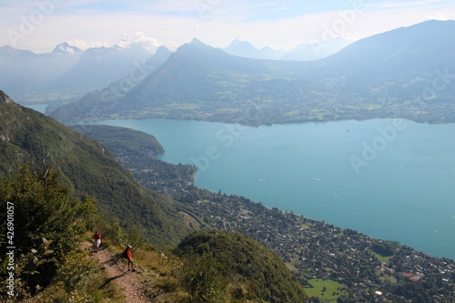 Le lac d'Annecy depuis le Mont-Baron photo