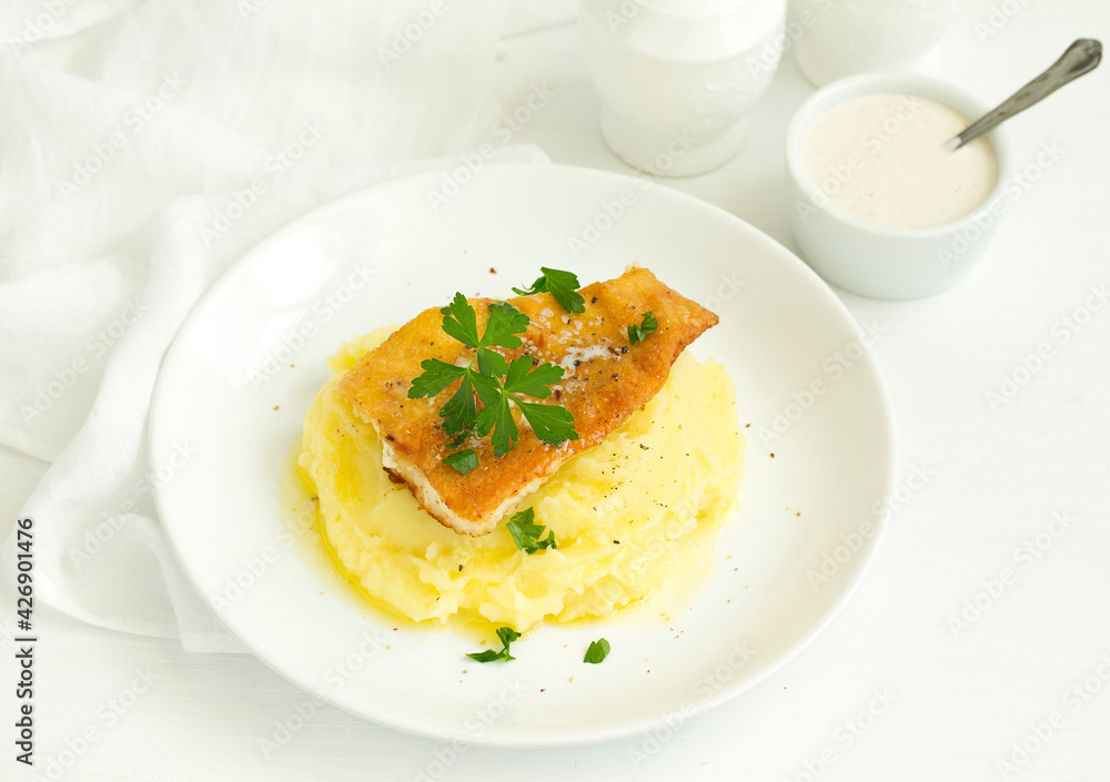 fried fish and mashed potatoes fried fish and mashed potatoes
