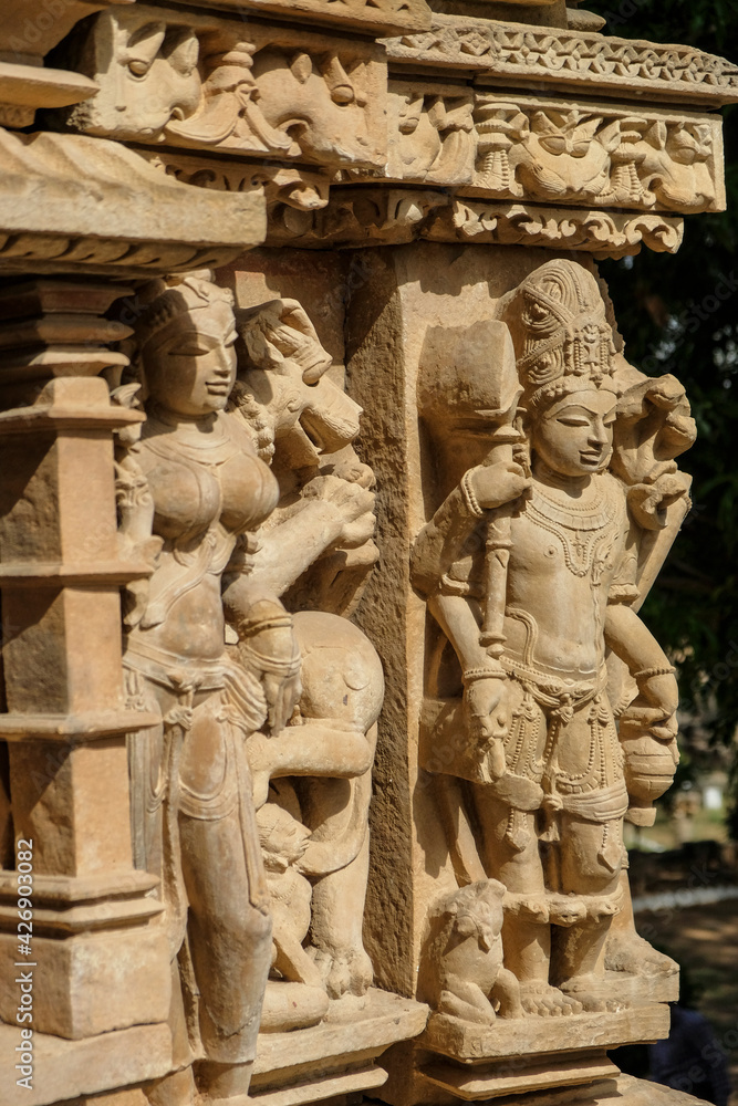 Obraz premium Detail of the Parsvanath Temple in Khajuraho, Madhya Pradesh, India. Forms part of the Khajuraho Group of Monuments, a UNESCO World Heritage Site.