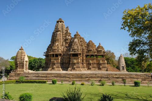 The Vishvanath Temple in Khajuraho  Madhya Pradesh  India. Forms part of the Khajuraho Group of Monuments  a UNESCO World Heritage Site.