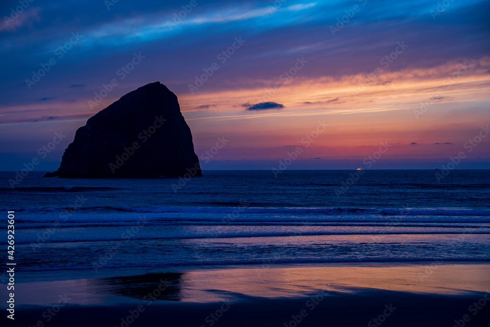 Cape Kiwanda in Pacific City, OR Cape Kiwanda in Pacific City, OR