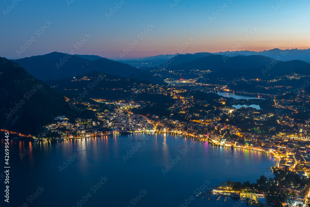 Aussicht auf Lugano vom Monte Brè
