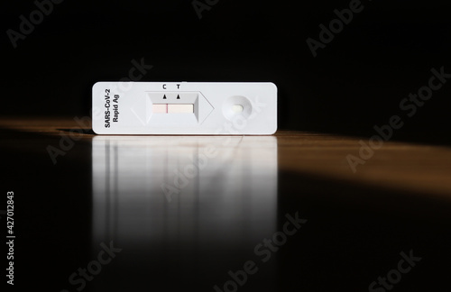 Antigen-Schnelltest für neuartiges Coronavirus Sars-CoV-2 zur Selbstanwendung