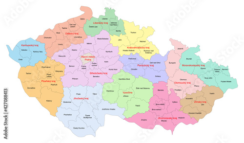 Carte de République Tchèque avec représentation des régions et districts - Libellés des divisions administratives en tchèque - Textes vectorisés et non vectorisés sur calques séparés
