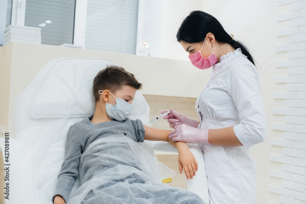 Vaccination of children against influenza and coronavirus infection during a worldwide pandemic. The formation of the immune system and antibodies. Vaccination of children against influenza and coronavirus infection during a worldwide pandemic. The formation of the immune system and antibodies.