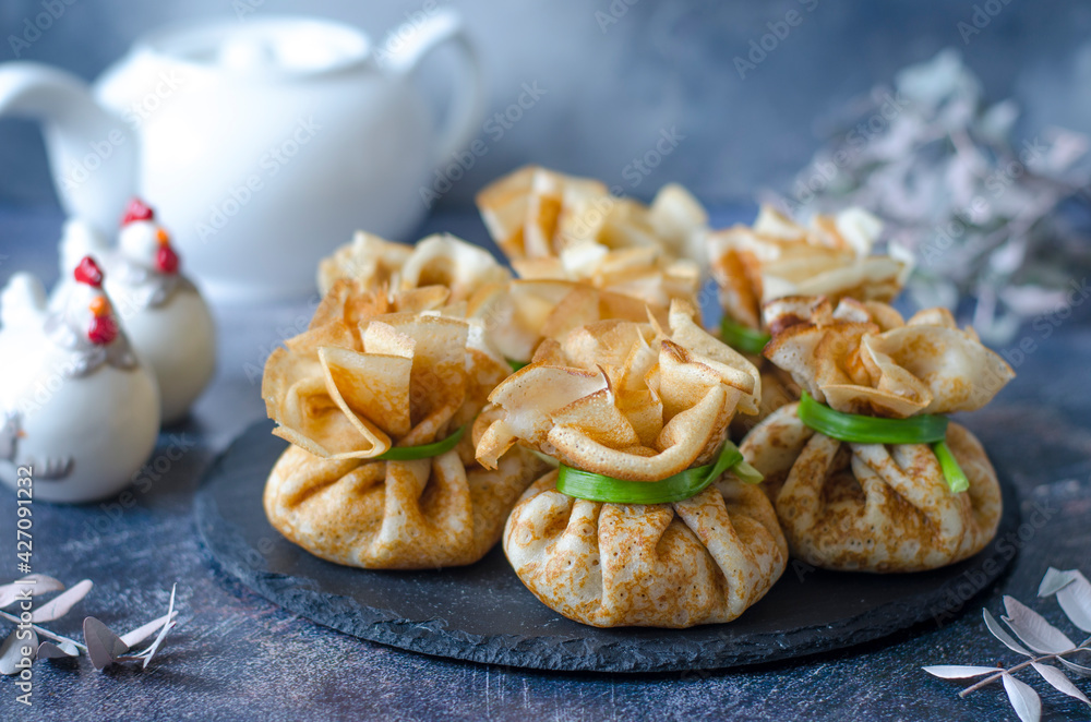 Pancakes with a filling for lunch or breakfast Pancakes with a filling for lunch or breakfast