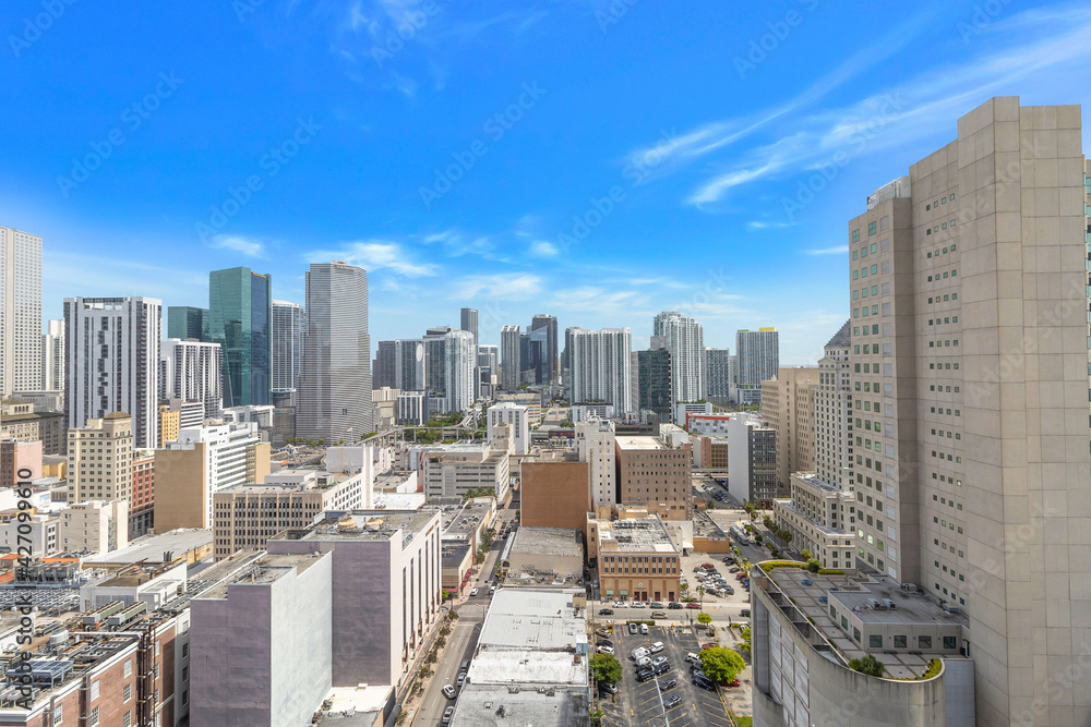 Fototapeta premium Miami downtown aerial view
