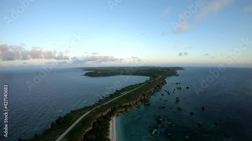 Wallpaper Mural 宮古島東平安名崎のドローン映像 Torontodigital.ca