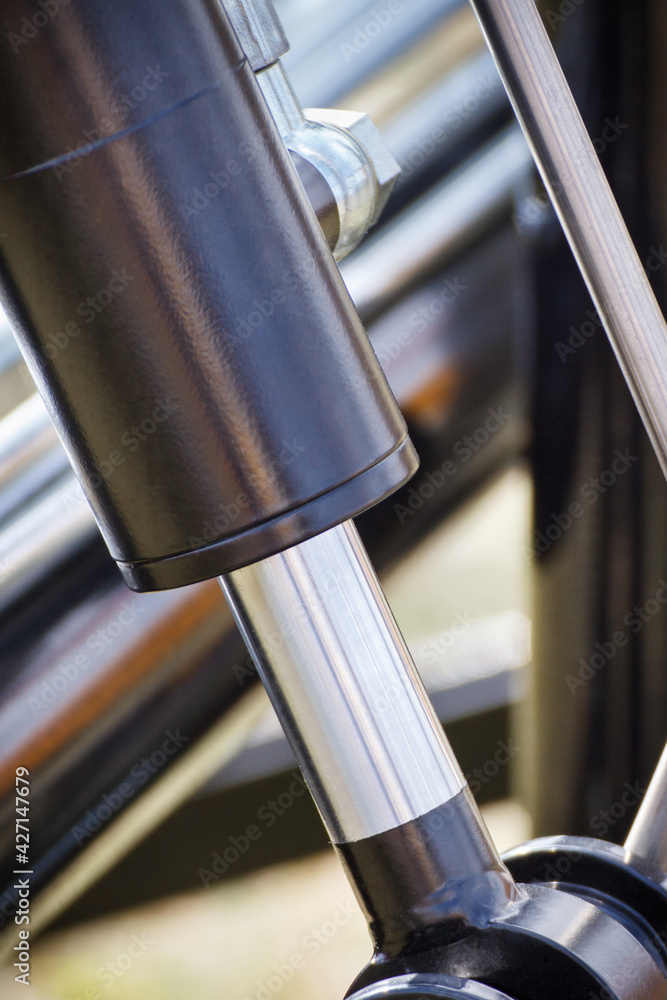 Piston or actuator of hydraulic and pneumatic machine. Technology and engineering